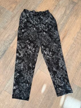 LuLaRoe Lena Black & White Abstract Ankle Pants